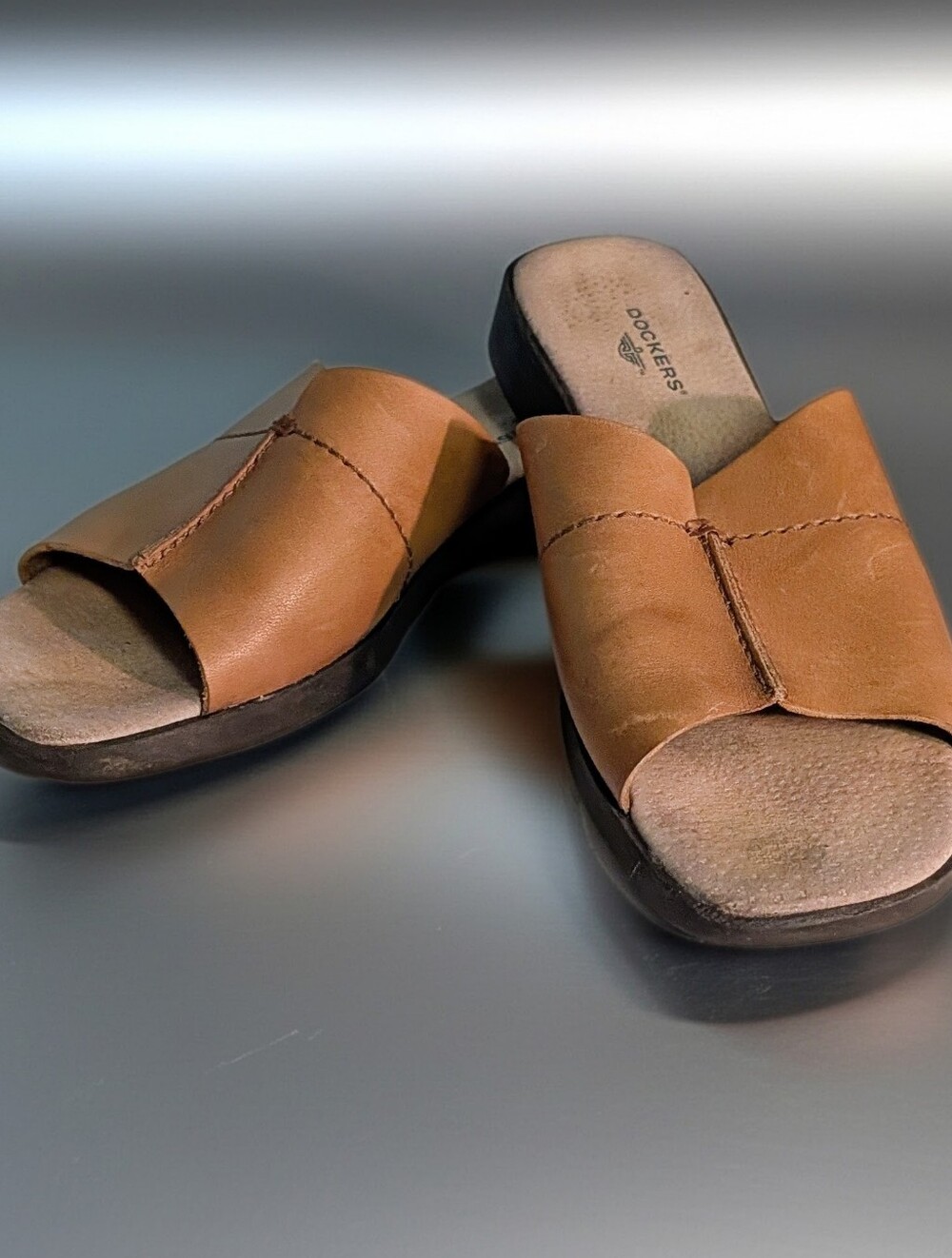 Dockers Daytona Tan Natural Leather Crossover Slide Sandals Size 8